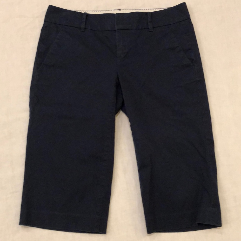 Lilly Pulitzer navy blue Bermuda shorts size 2